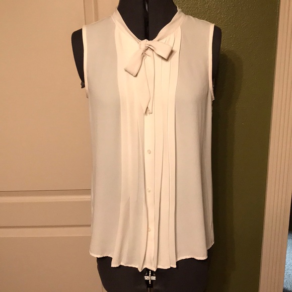 LOFT Tops - LOFT Sleeveless Blouse with Front Tie